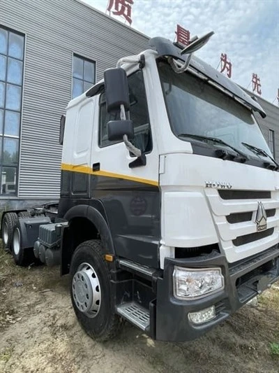 SINOTRUK HOWO 6x4 traktoros teherautó nehéz-logisztikai és távolsági-fuvarozáshoz